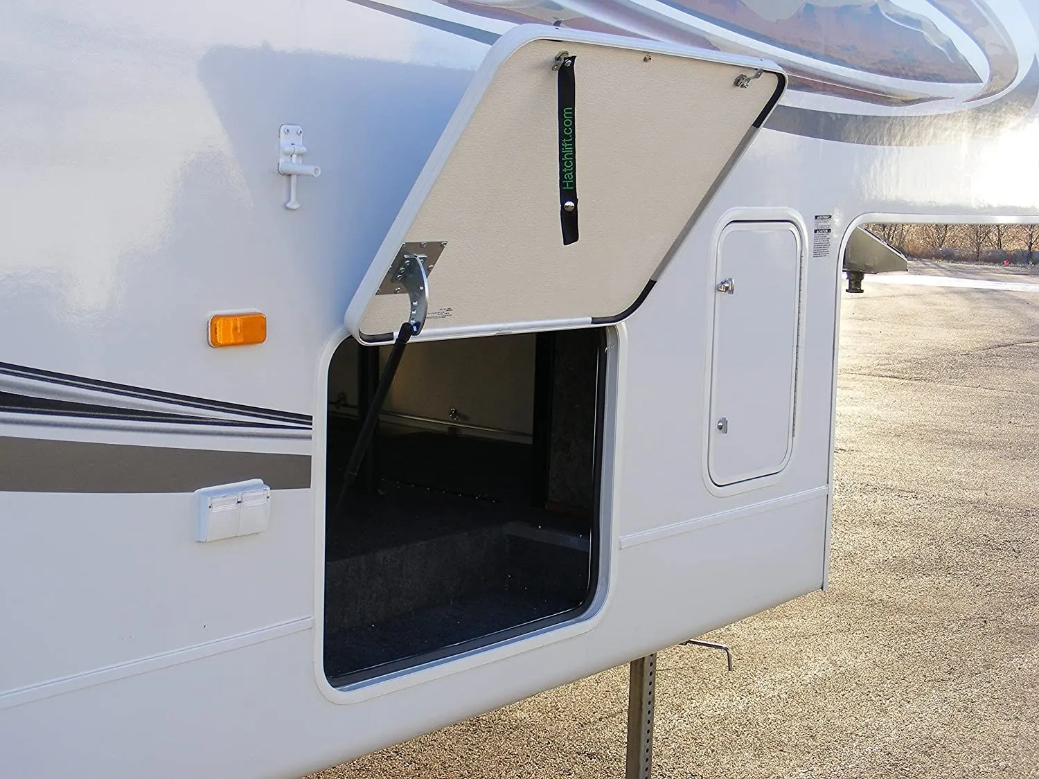 HATCHLIFT MEDIUM